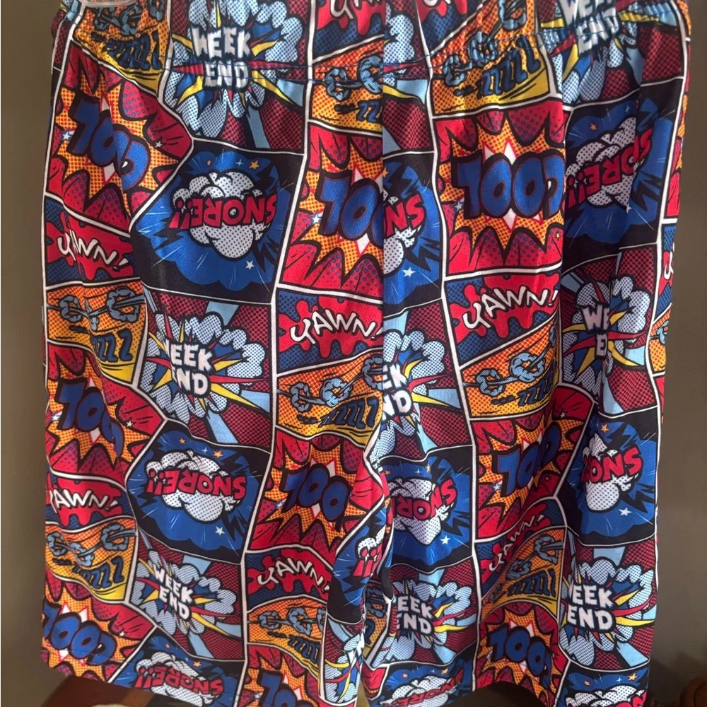 Max & Olivia vibrant shorts
